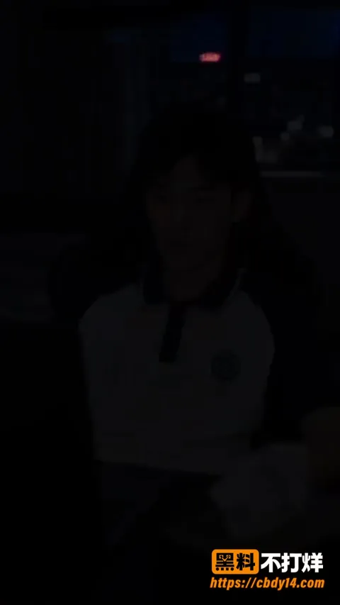 成人短剧3 成人短剧3